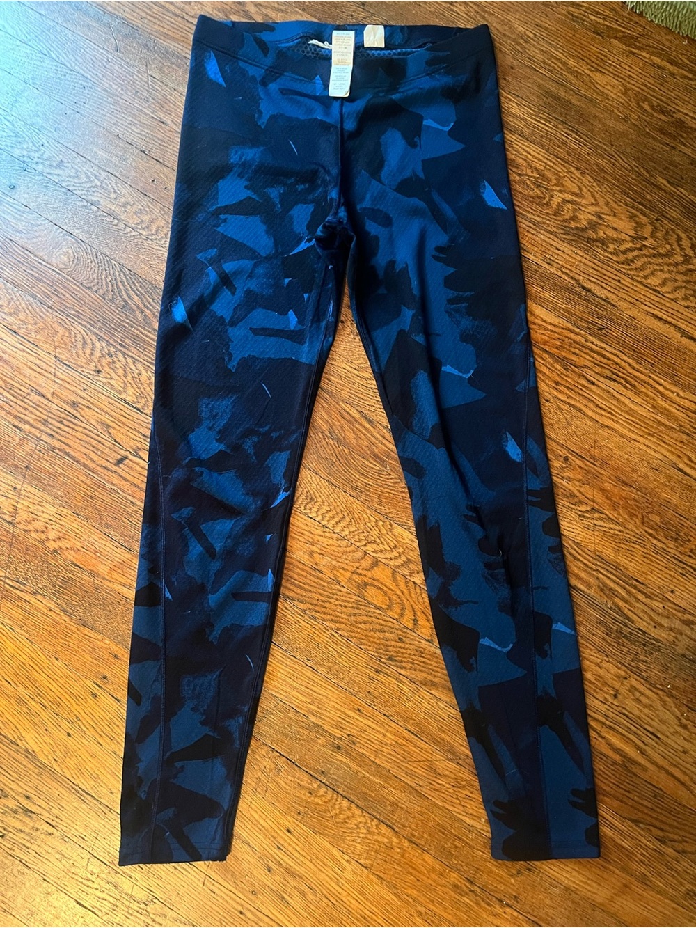 Patagonia Navy and Black Capilene Baselayer leggings